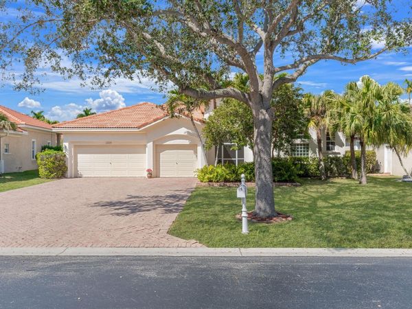 12239 NW 49th Dr, Coral Springs, FL 33076