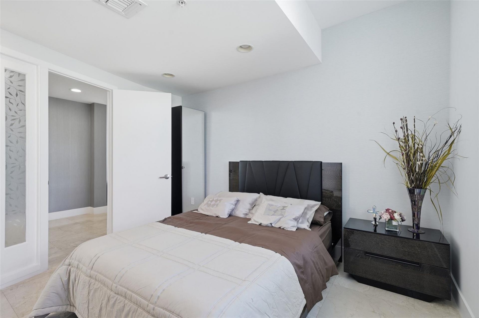 3030 NE 188th Street, Unit 408, Aventura, FL 33180 Photo