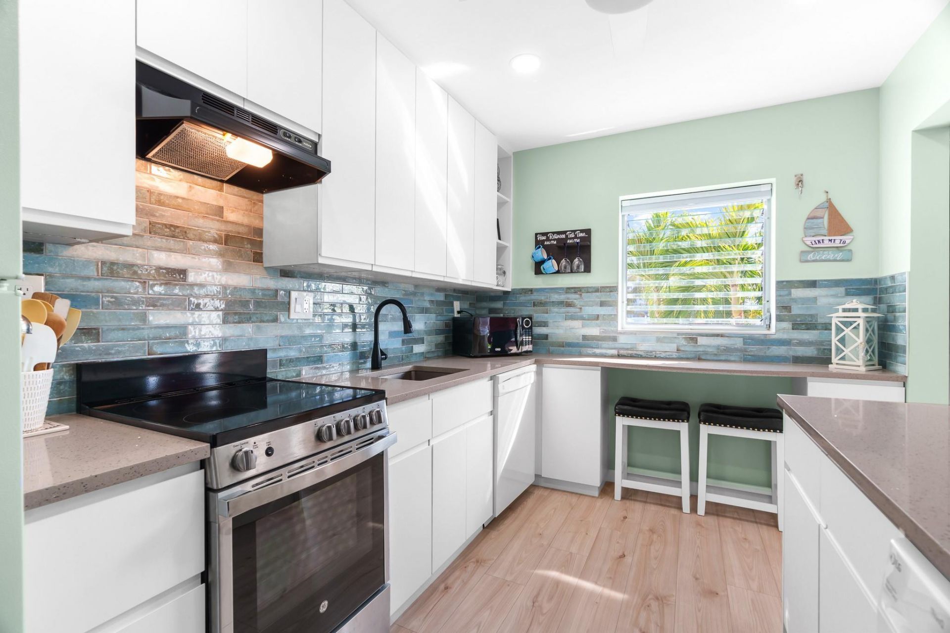 561 Bayshore Drive, Unit 7, Fort Lauderdale, FL 33304 Photo