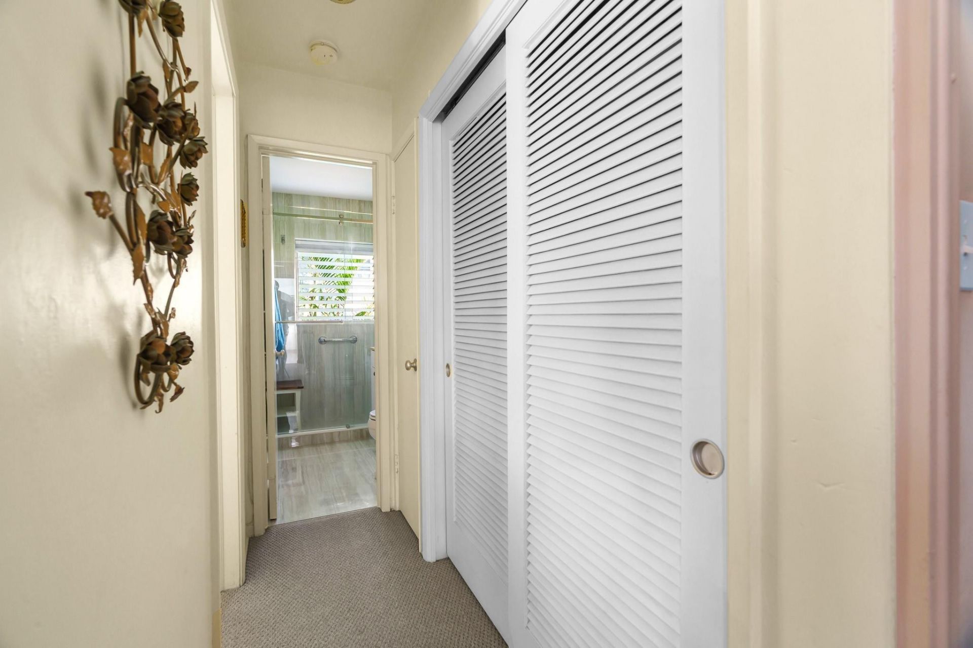 561 Bayshore Drive, Unit 7, Fort Lauderdale, FL 33304 Photo