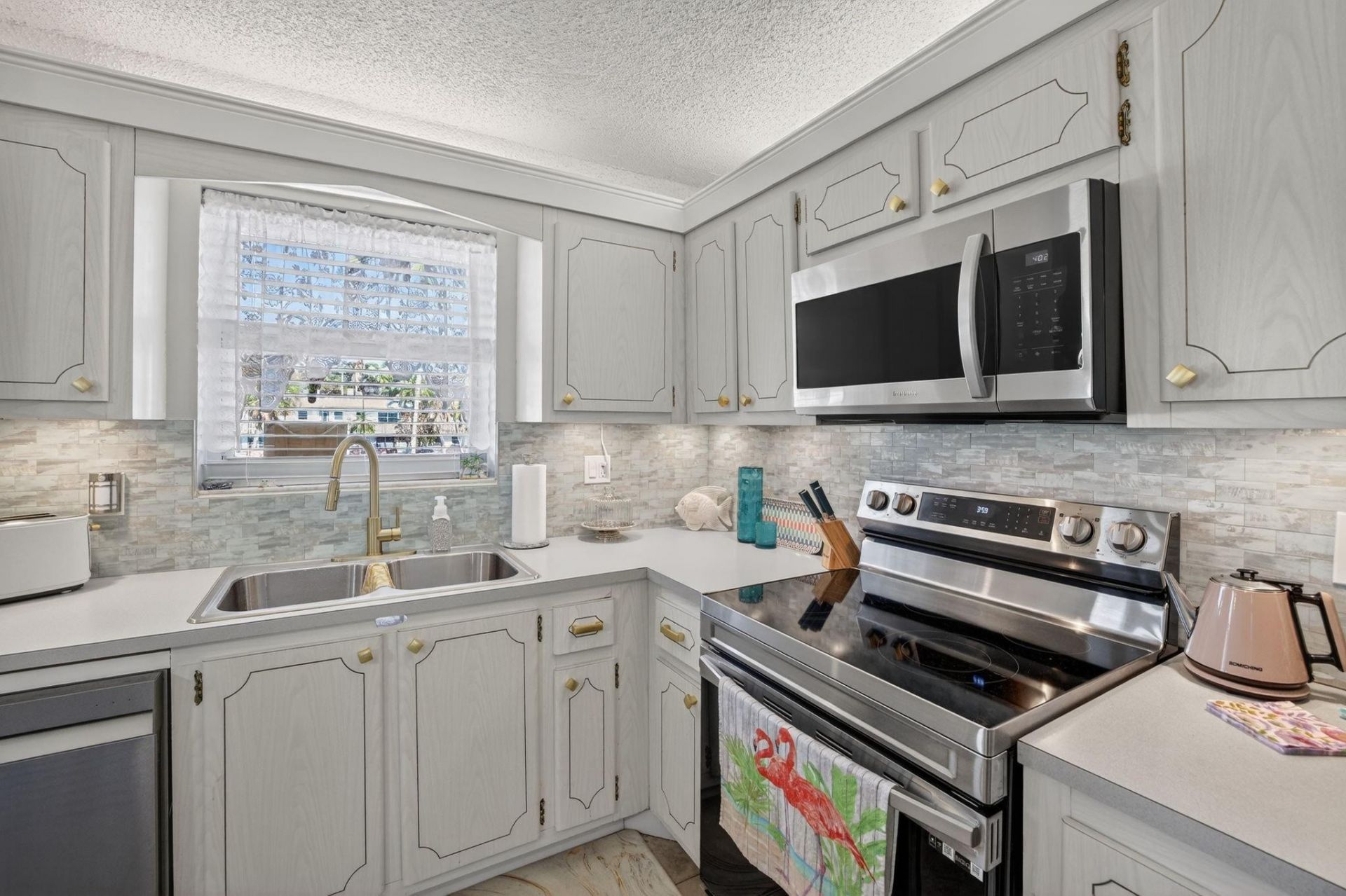 1354 N 12th Court, Unit 7B, Hollywood, FL 33019 Photo