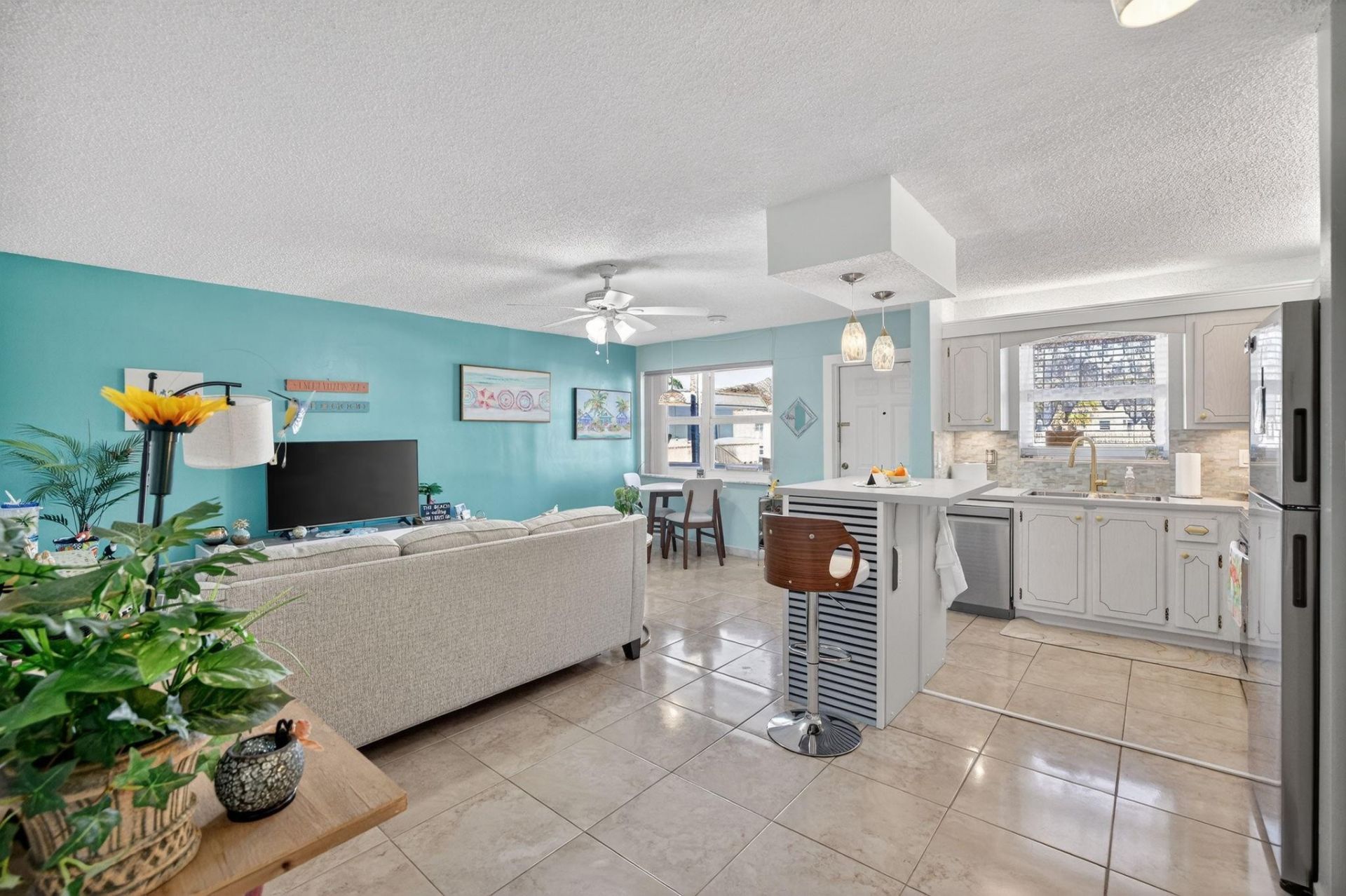 1354 N 12th Court, Unit 7B, Hollywood, FL 33019 Photo