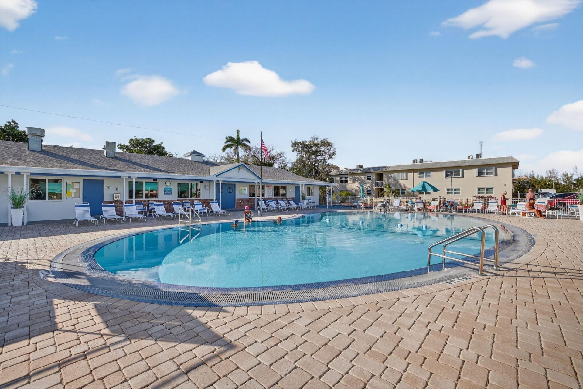 1354 N 12th Court, Unit 7B, Hollywood, FL 33019 Photo