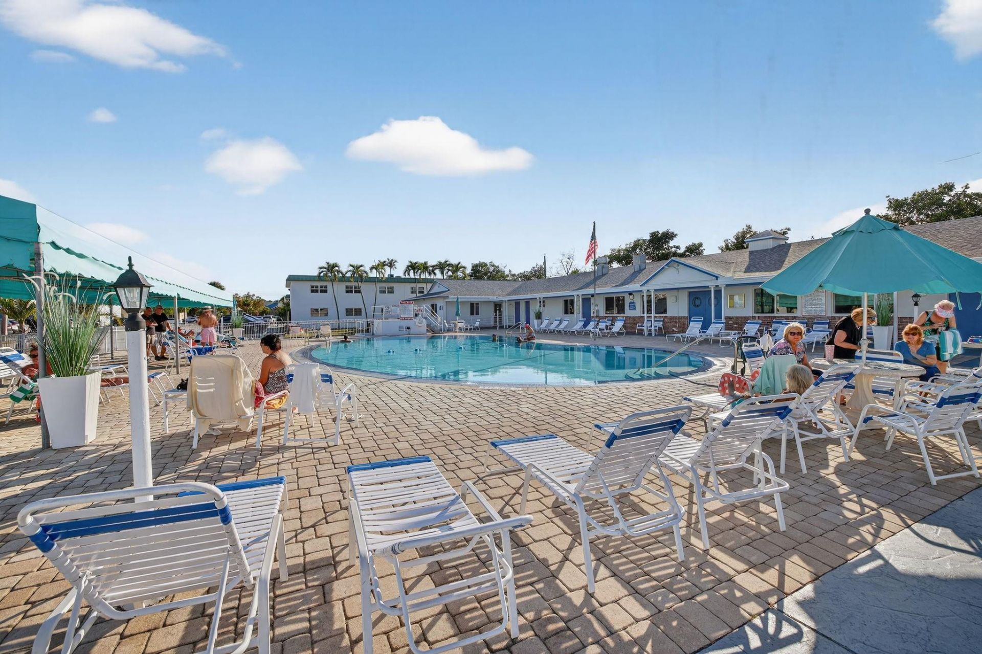 1354 N 12th Court, Unit 7B, Hollywood, FL 33019 Photo