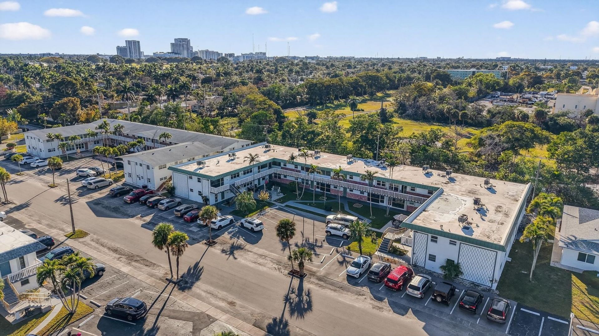 1354 N 12th Court, Unit 7B, Hollywood, FL 33019 Photo