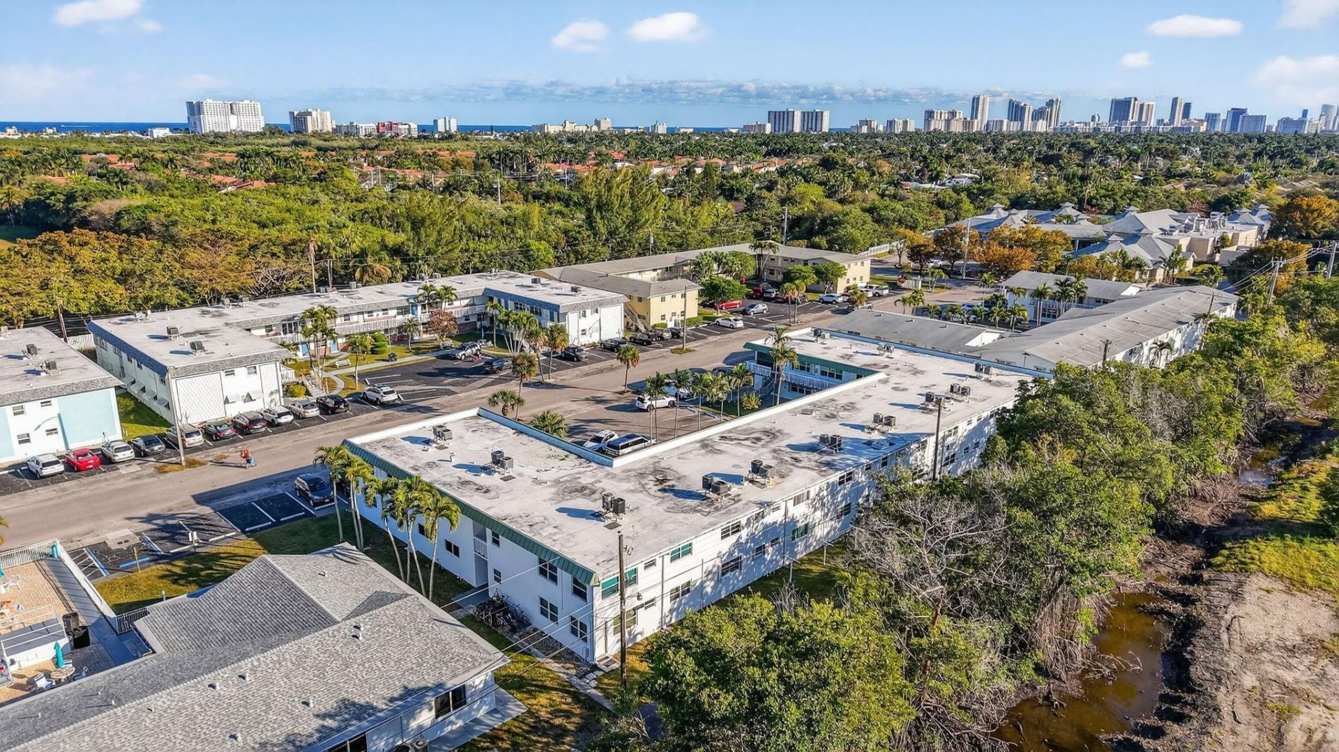 1354 N 12th Court, Unit 7B, Hollywood, FL 33019 Photo