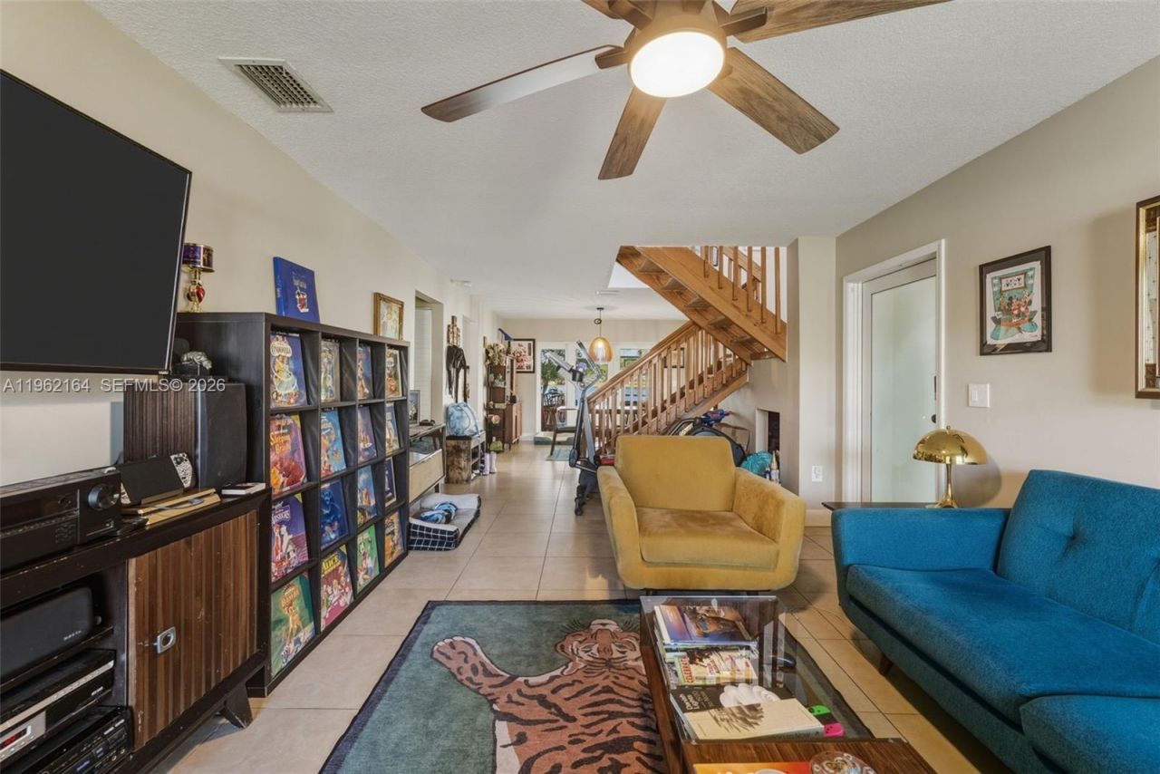 235 SW 159th Way, Sunrise, FL 33326 Photo