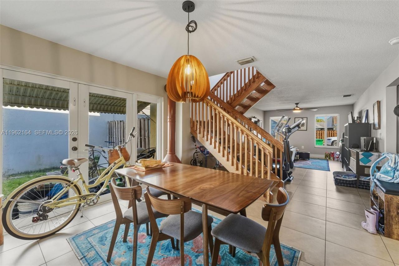 235 SW 159th Way, Sunrise, FL 33326 Photo