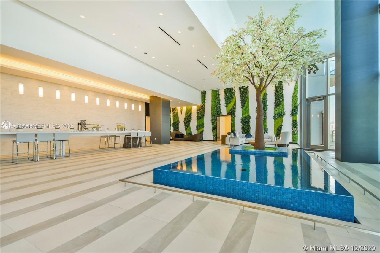 851 NE 1st Ave, Unit 4911, Miami, FL 33132 Photo