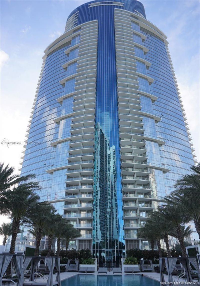 851 NE 1st Ave, Unit 4911, Miami, FL 33132 Photo