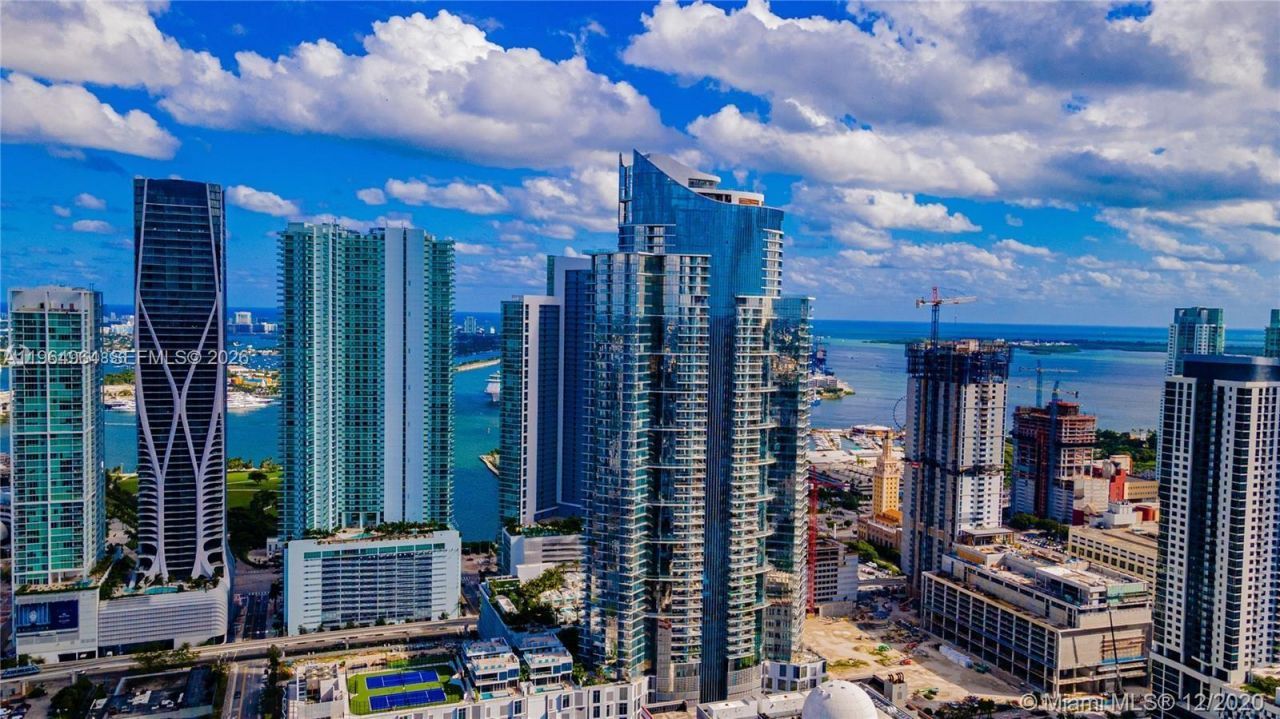851 NE 1st Ave, Unit 4911, Miami, FL 33132 Photo