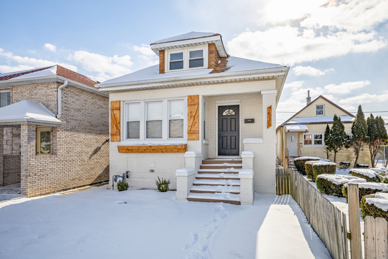 7535 W 61st Street, Summit, IL 60501 Main Photo