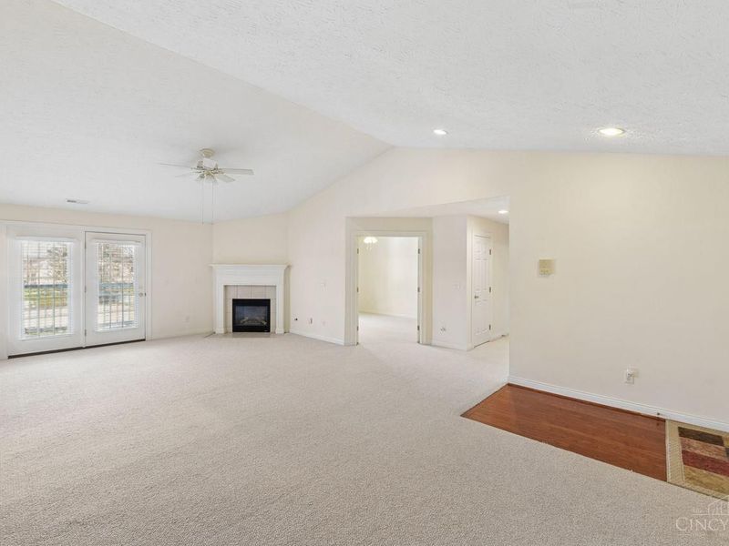 8021 Pinnacle Point Drive, Unit 204, West Chester, OH 45069 Photo 19