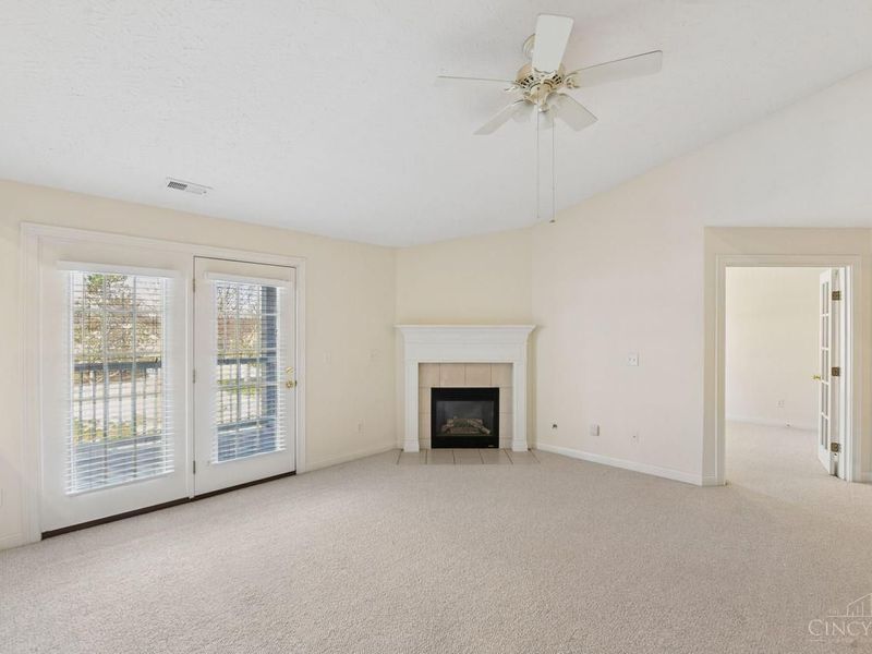 8021 Pinnacle Point Drive, Unit 204, West Chester, OH 45069 Photo 21
