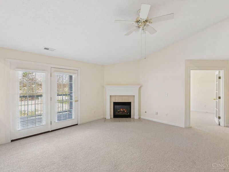 8021 Pinnacle Point Drive, Unit 204, West Chester, OH 45069 Photo 22