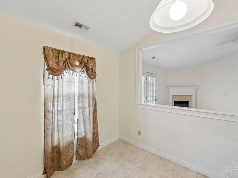 8021 Pinnacle Point Drive, Unit 204, West Chester, OH 45069 Photo 24