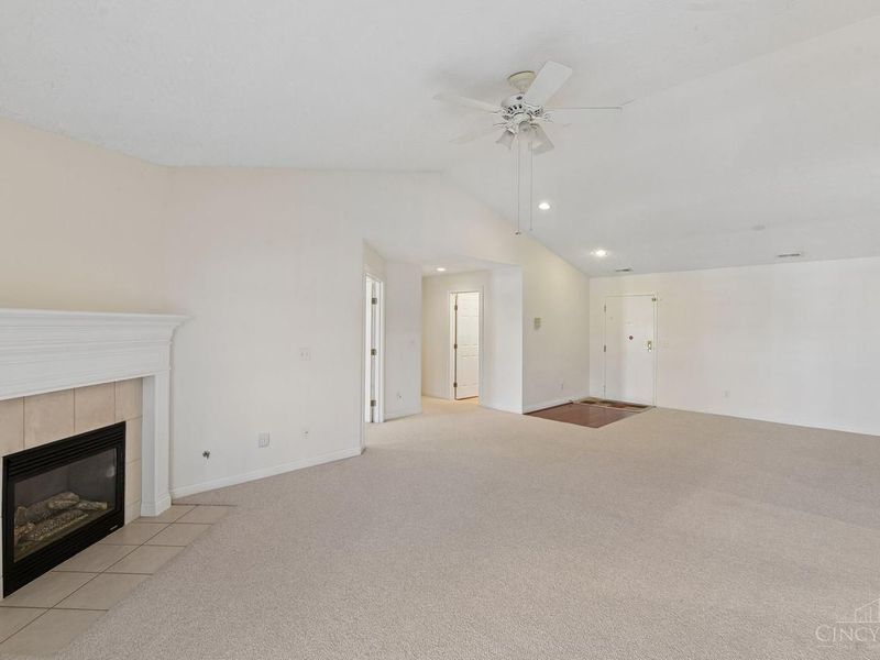 8021 Pinnacle Point Drive, Unit 204, West Chester, OH 45069 Photo 24