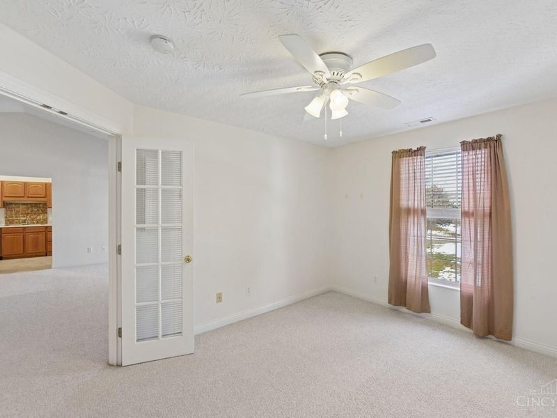 8021 Pinnacle Point Drive, Unit 204, West Chester, OH 45069 Photo 34
