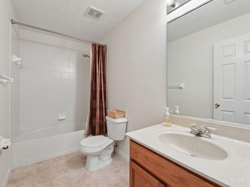 8021 Pinnacle Point Drive, Unit 204, West Chester, OH 45069 Photo 38