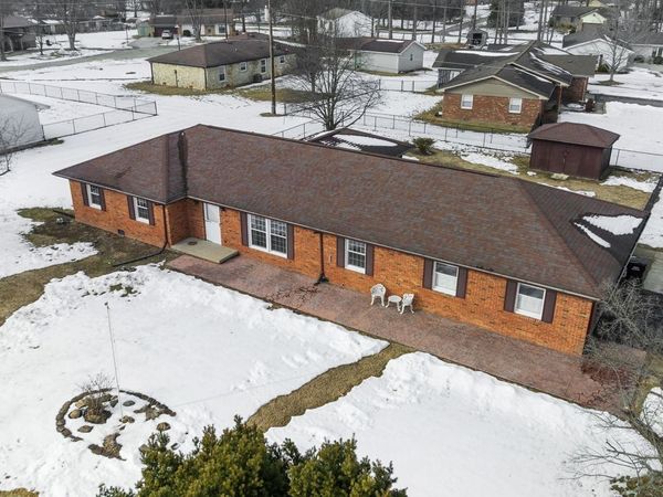 215 E Colony Acres Drive, Brazil, IN 47834