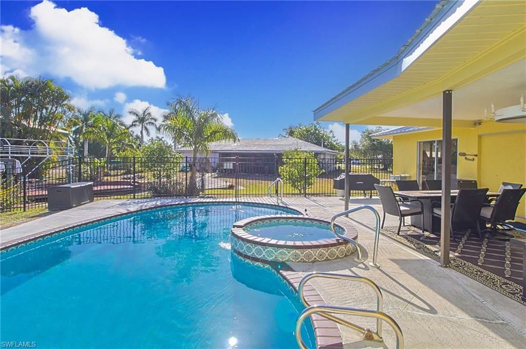 147 Coral Dr, Fort Myers, FL 33905 Photo