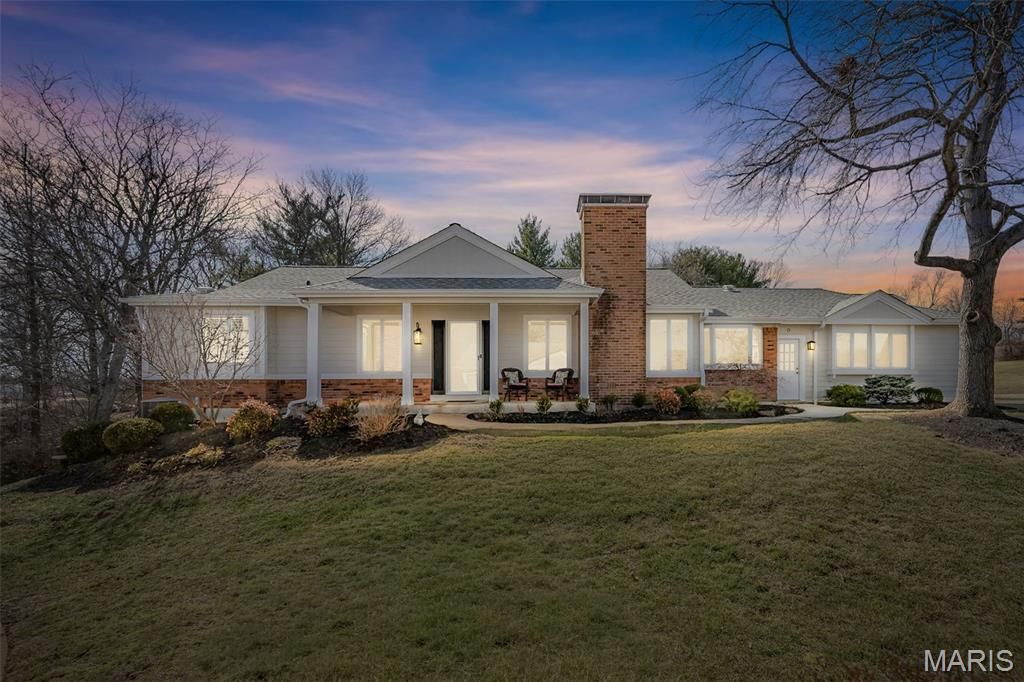 15644 Hedgeford Court, Chesterfield, MO 63017 Main Photo