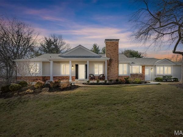 15644 Hedgeford Court, Chesterfield, MO 63017