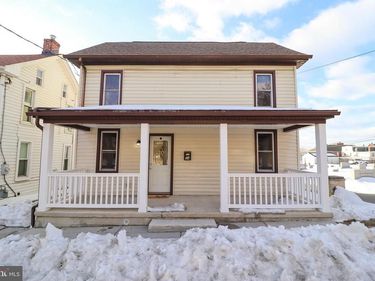 34 S PLEASANT AVENUE, DALLASTOWN, PA 17313