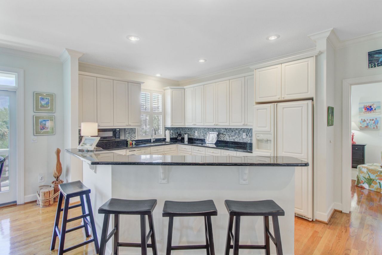 1647 Marsh Harbor Lane Photo 12