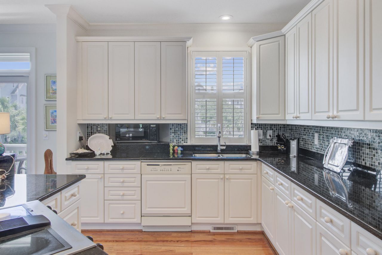 1647 Marsh Harbor Lane Photo 13