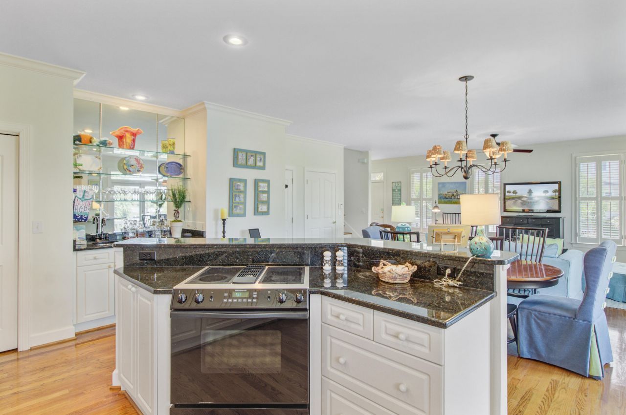 1647 Marsh Harbor Lane Photo 14