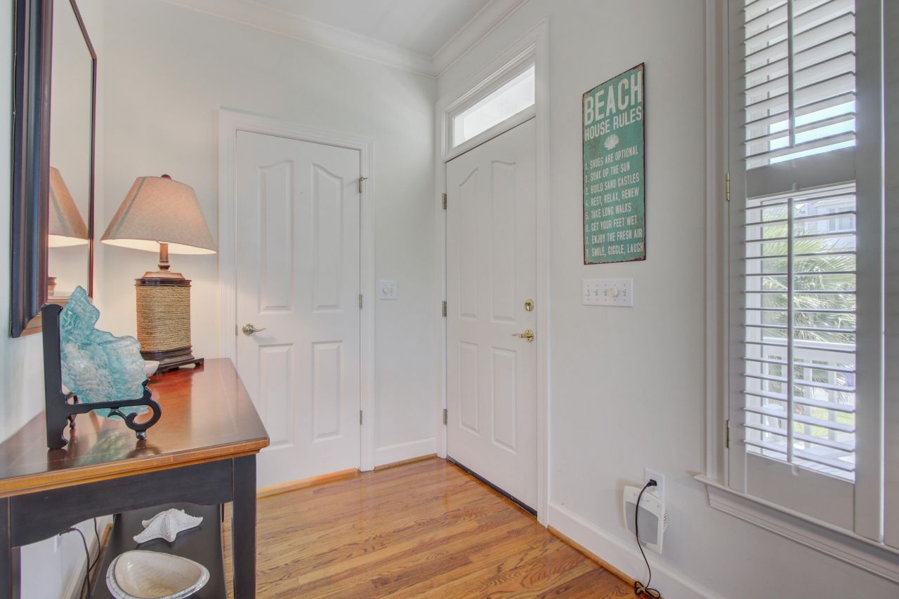 1647 Marsh Harbor Lane Photo 4