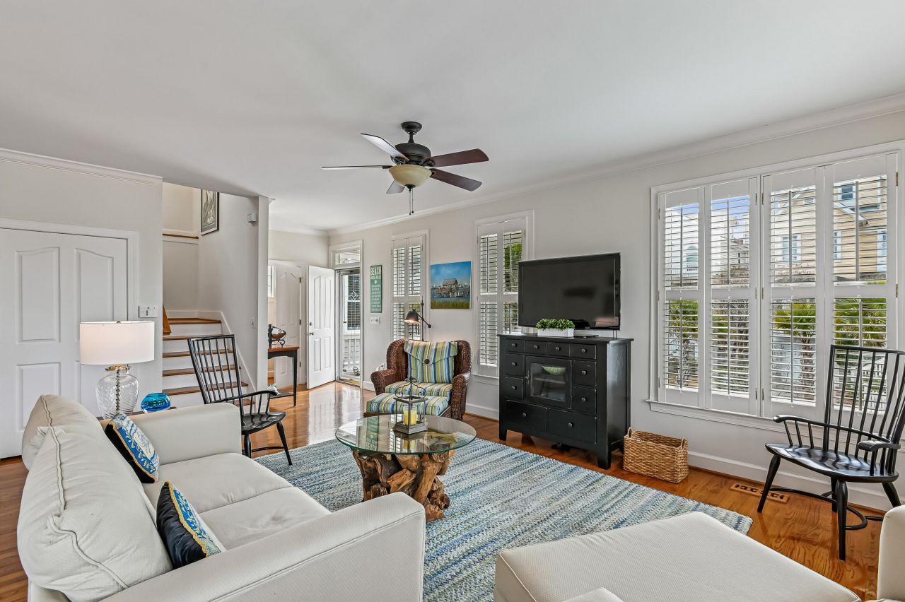 1647 Marsh Harbor Lane Photo 6