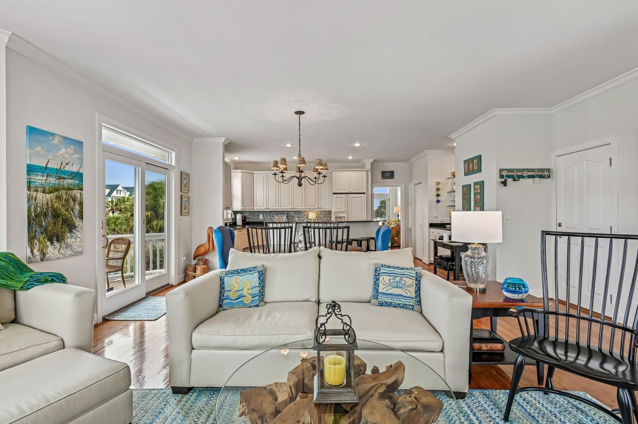 1647 Marsh Harbor Lane Photo 8