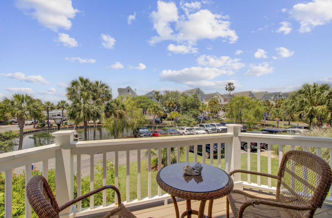 1647 Marsh Harbor Lane Photo 9