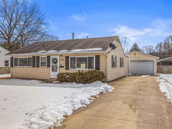 1008 Bel Aire Drive, Rantoul, IL 61866