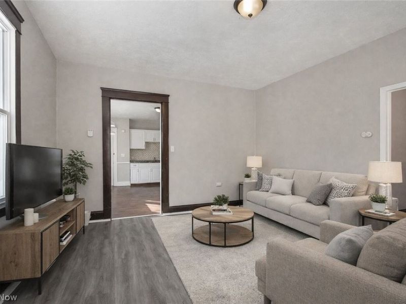 6914 Polonia Avenue, Cleveland, OH 44105 Photo 2