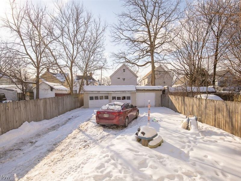 6914 Polonia Avenue, Cleveland, OH 44105 Photo 21