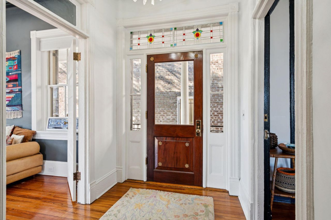 28 1/2 Hasell Street Photo 12