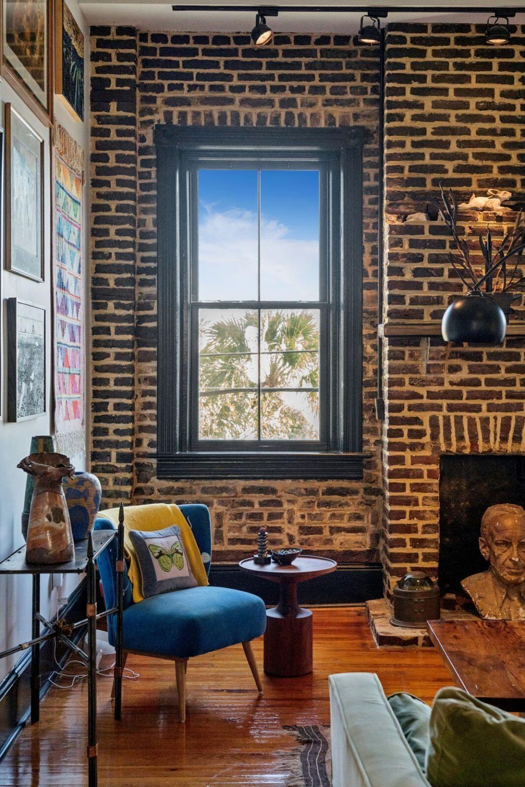 28 1/2 Hasell Street Photo 16