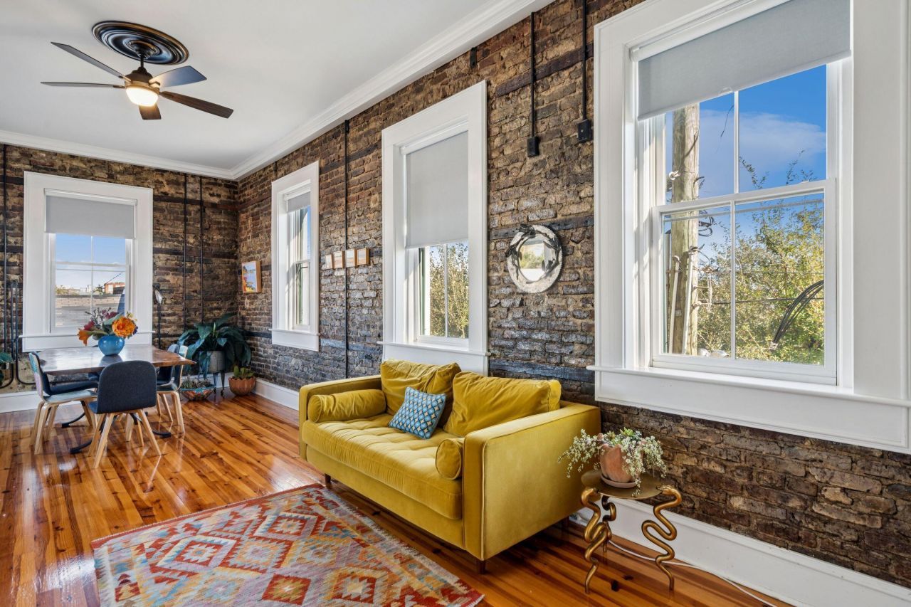 28 1/2 Hasell Street Photo 25