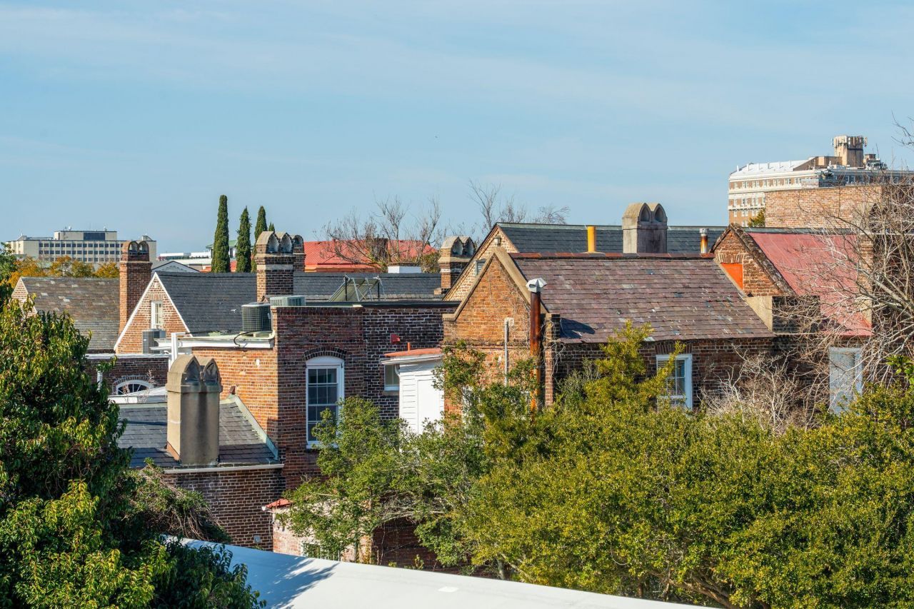 28 1/2 Hasell Street Photo 29