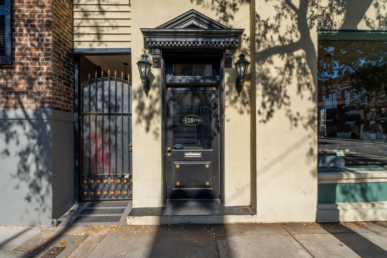 28 1/2 Hasell Street Photo 5