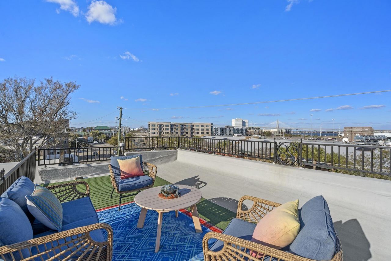 28 1/2 Hasell Street Photo 52