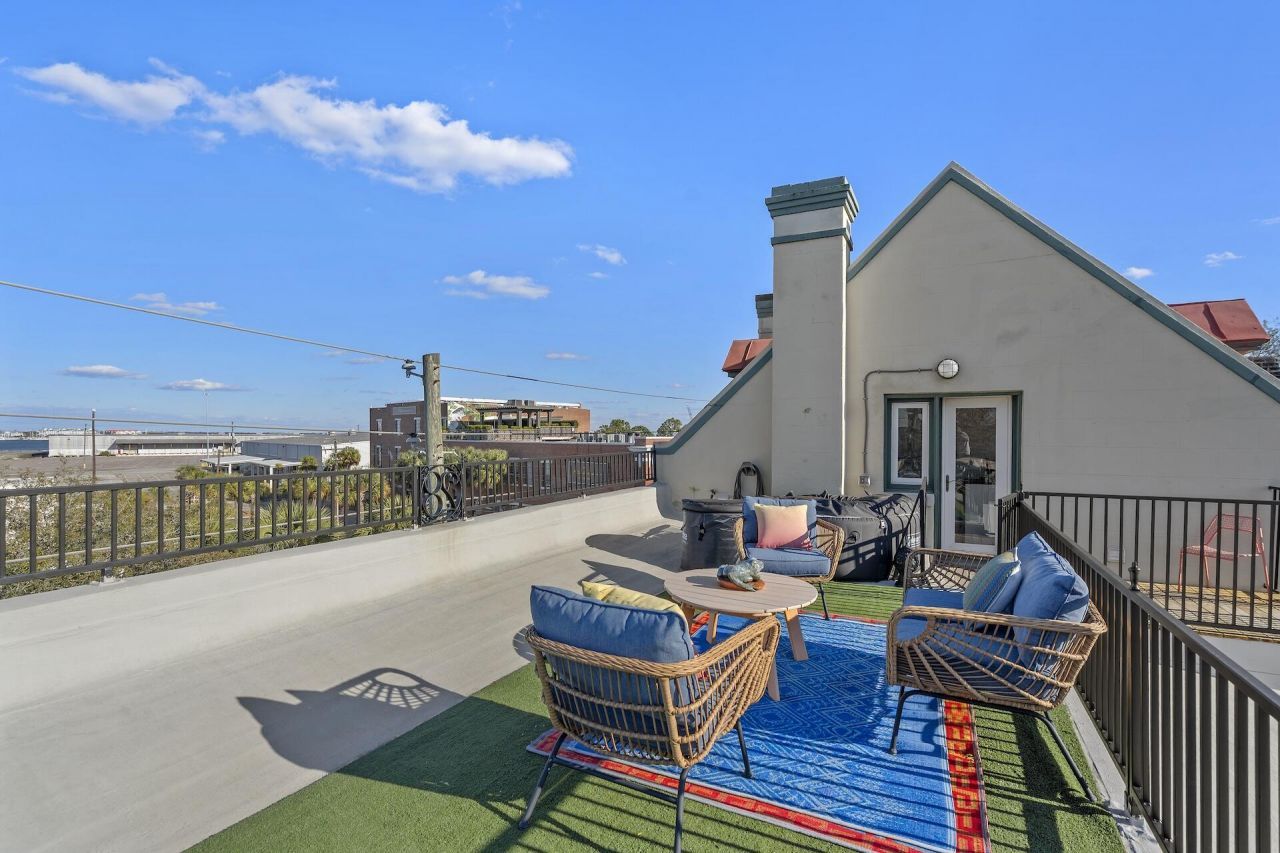 28 1/2 Hasell Street Photo 53