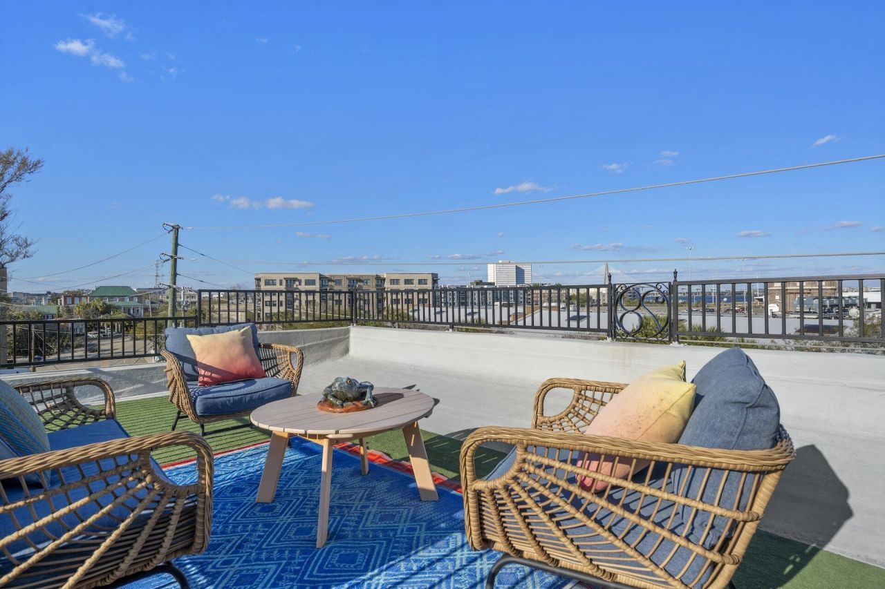 28 1/2 Hasell Street Photo 55