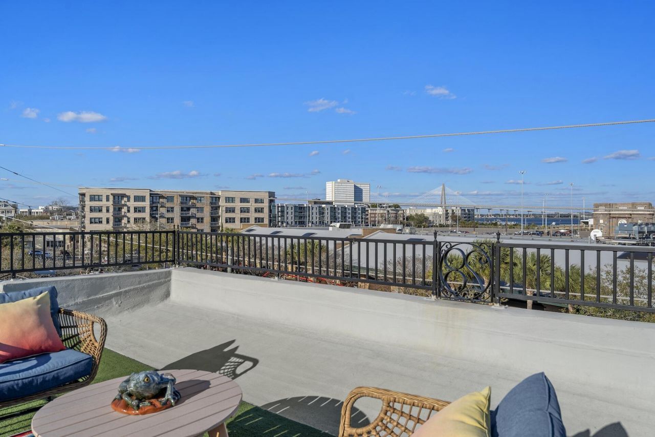 28 1/2 Hasell Street Photo 59