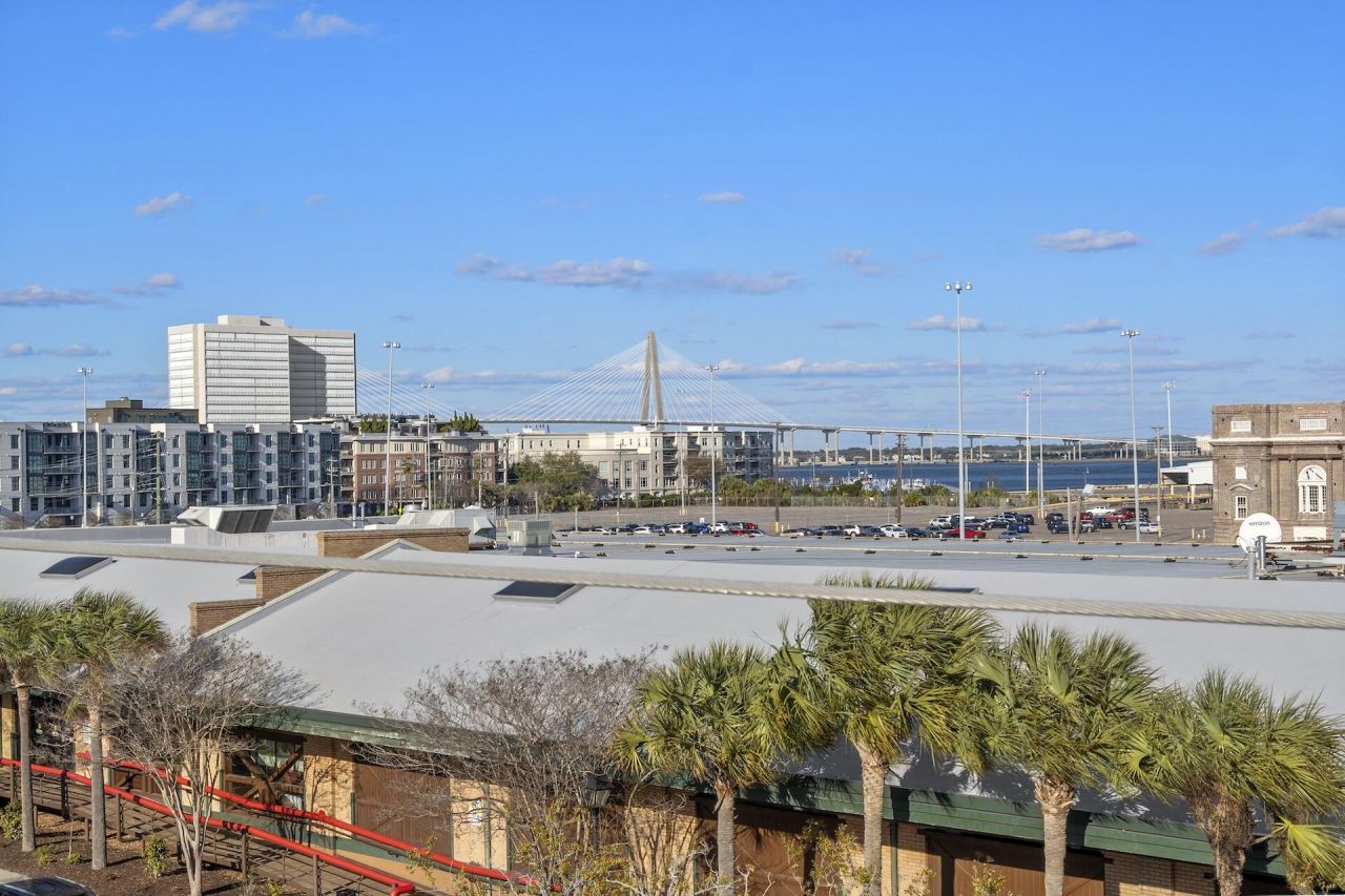 28 1/2 Hasell Street Photo 60