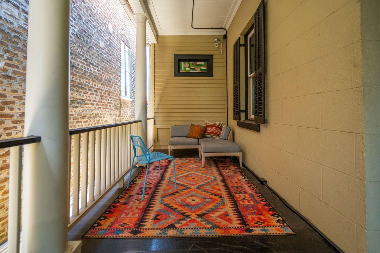 28 1/2 Hasell Street Photo 9