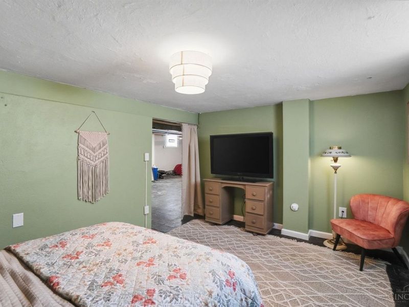 1945 Lawn Avenue, Cincinnati, OH 45237 Photo 17